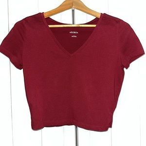 BRAND:Wild Fable SIZE:L COLOR:Maroon